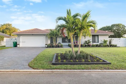 11044 NW 19th Mnr, Coral Springs FL 33071