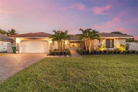 11044 NW 19th Mnr, Coral Springs FL 33071