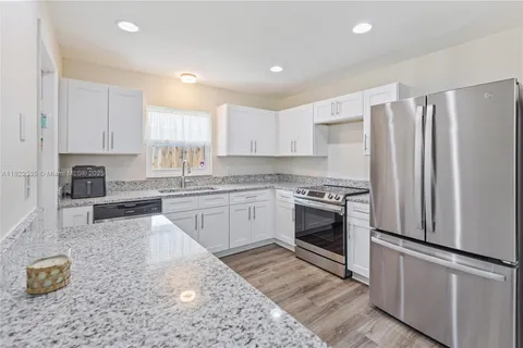 1712 Melvin Avenue, Orlando FL 32806