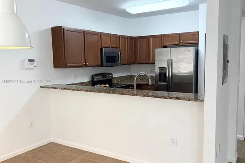 8900 NW 97th Ave # 213, Doral FL 33178