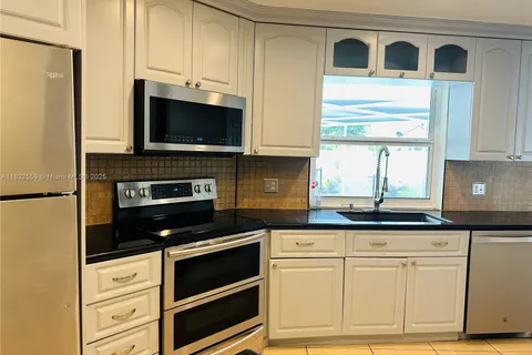 3850 NW 81st Ter # 3850, Coral Springs FL 33065