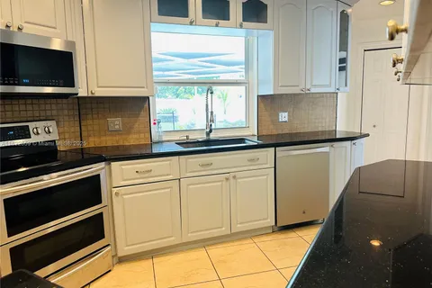 3850 NW 81st Ter # 3850, Coral Springs FL 33065