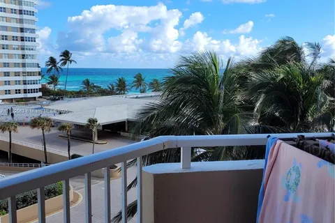 1980 S Ocean Dr # 4D, Hallandale Beach FL 33009