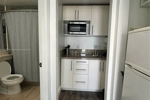 700 Biltmore Way # 1216, Coral Gables FL 33134