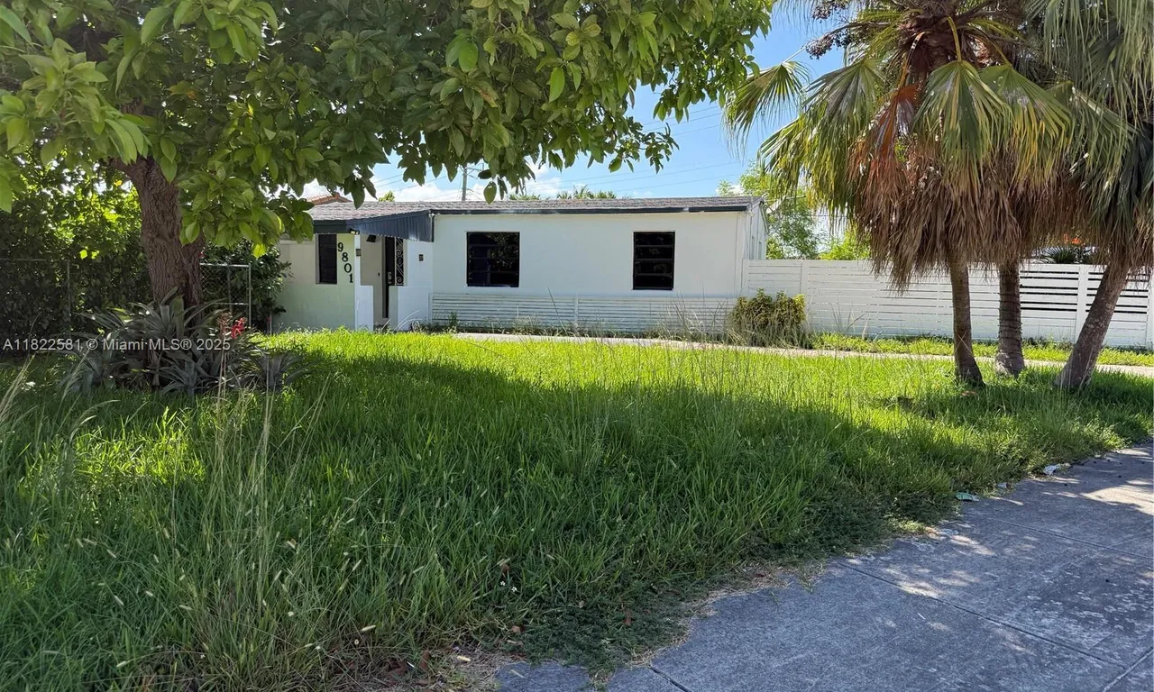 9801 SW 56th St, Miami FL 33165