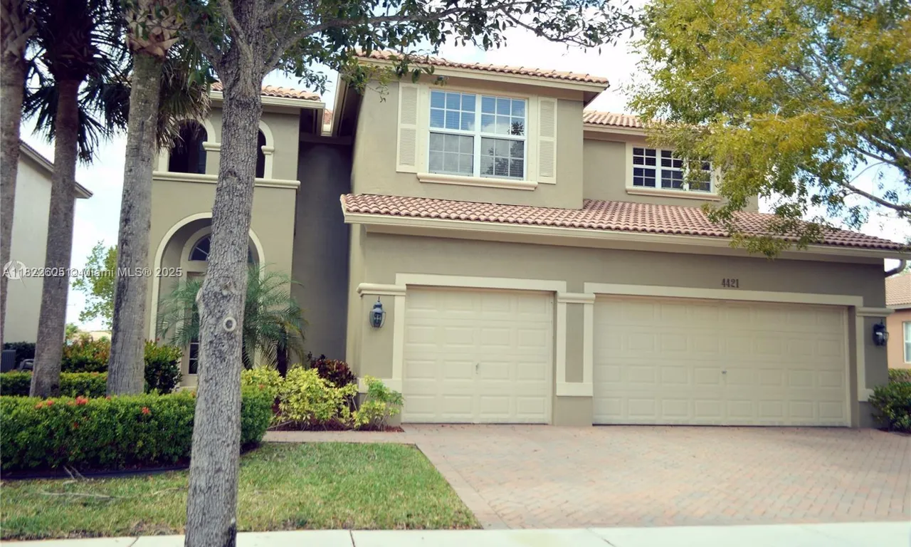 4421 E Seneca Ave, Weston FL 33332