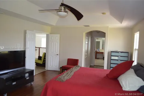 4421 E Seneca Ave, Weston FL 33332