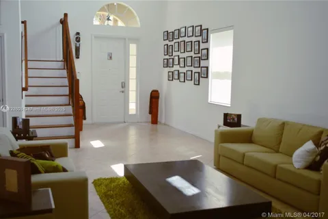 4421 E Seneca Ave, Weston FL 33332