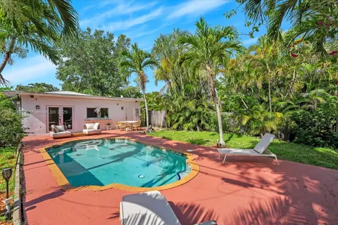 25 NW 95th St, Miami Shores FL 33150