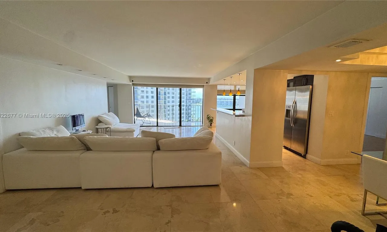 18181 NE 31st Ct # 1009, Aventura FL 33160