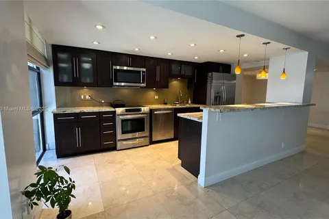 18181 NE 31st Ct # 1009, Aventura FL 33160
