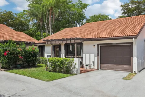 7121 Mimosa Way, Tamarac FL 33321