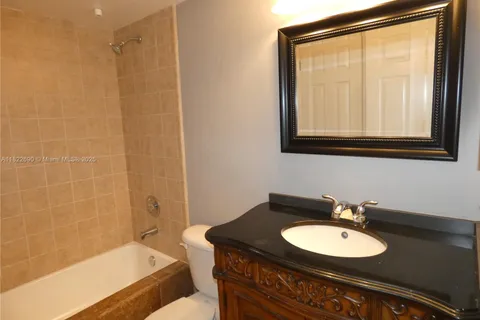 2850 N Oakland Forest Dr # 304, Oakland Park FL 33309
