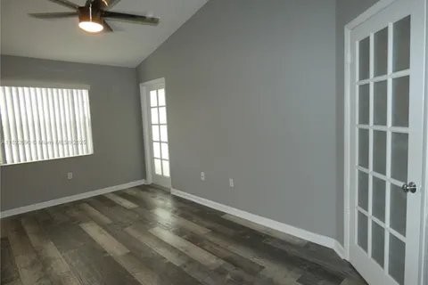 2850 N Oakland Forest Dr # 304, Oakland Park FL 33309
