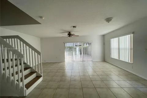 11530 NW 48th Ter, Doral FL 33178