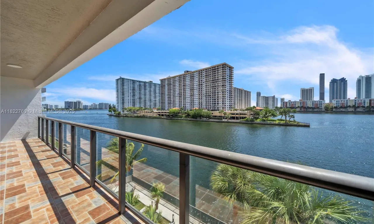 4000 NE 168th St, North Miami Beach FL 33160
