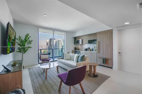 159 NE 6th St # 4601, Miami FL 33132