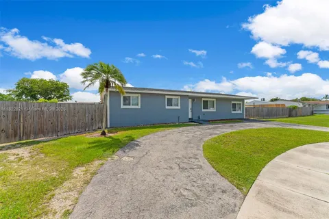27645 SW 163rd Ave, Homestead FL 33031