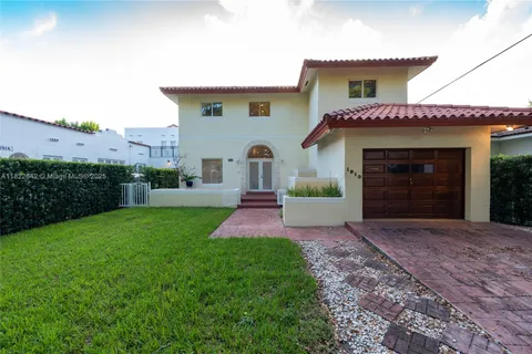 1910 Ferdinand St, Coral Gables FL 33134
