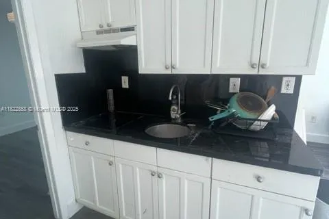 1555 Pennsylvania Ave # 101, Miami Beach FL 33139