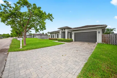 32106 SW 199th Pl, Homestead FL 33030