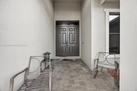 32106 SW 199th Pl, Homestead FL 33030