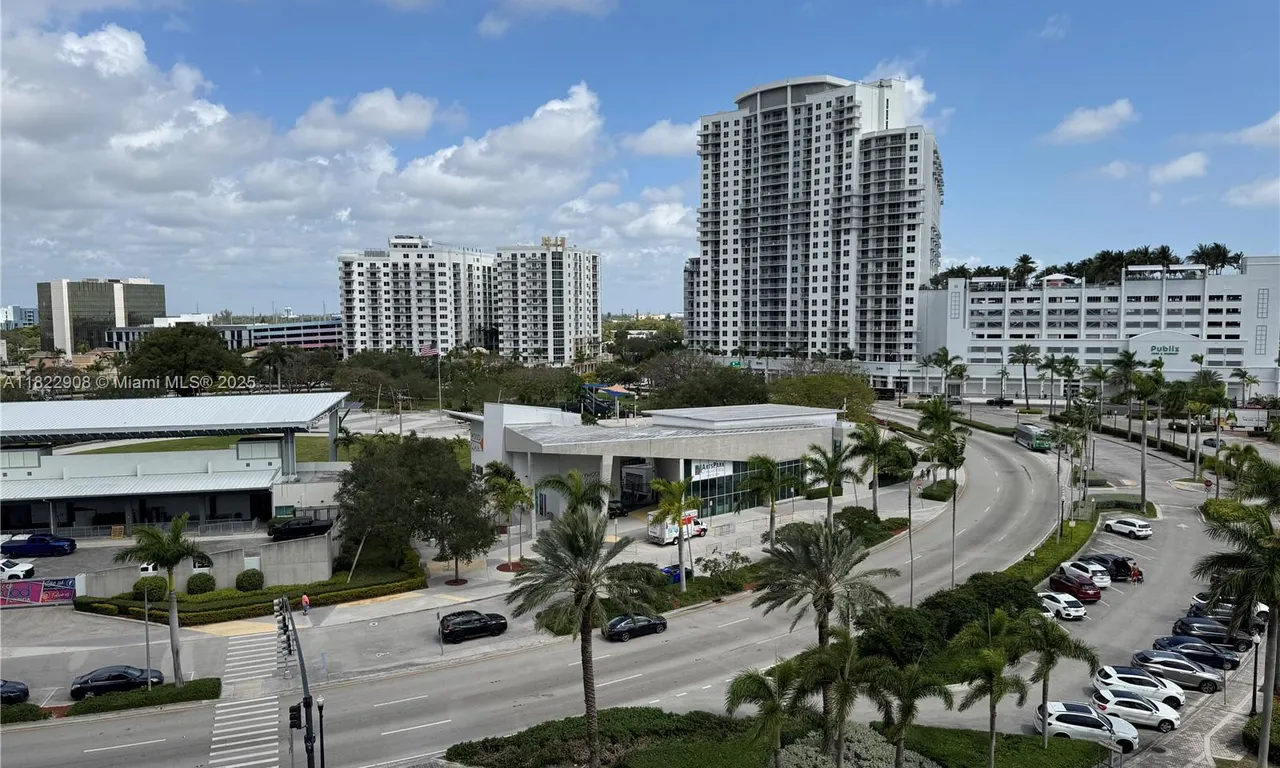 1720 Harrison St # 14D, Hollywood FL 33020