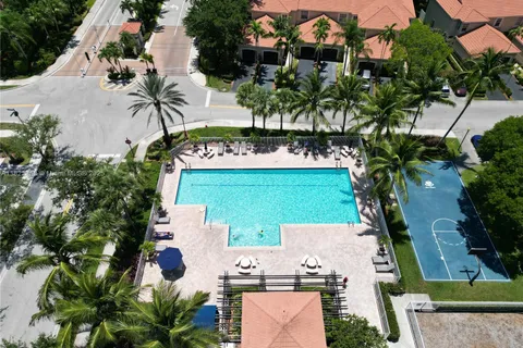 490 Talavera Rd, Weston FL 33326