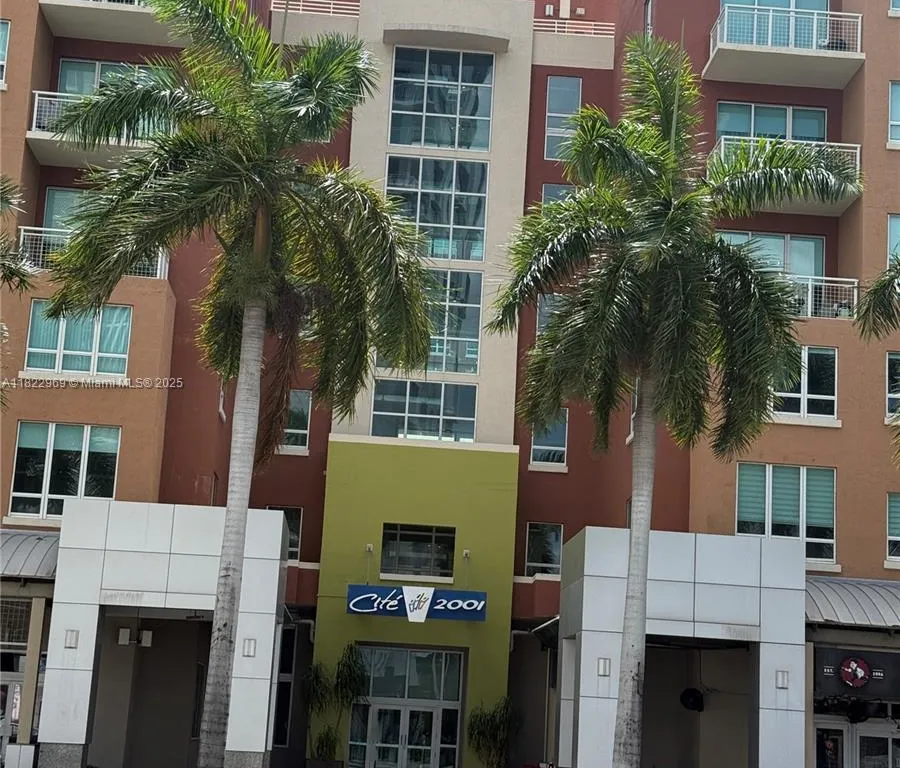 2001 Biscayne Blvd # 2402, Miami FL 33137