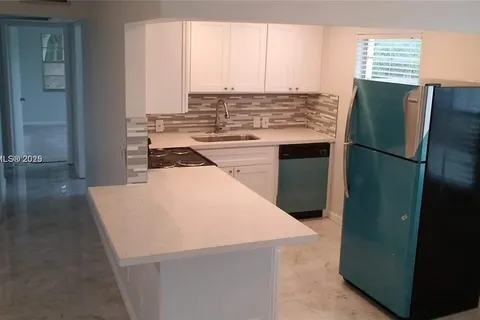 564 N Fanshaw  N # 564, Boca Raton FL 33434