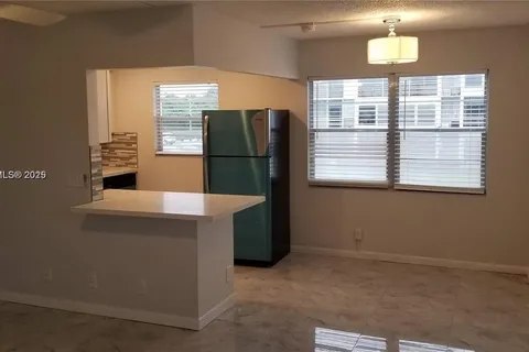 564 N Fanshaw  N # 564, Boca Raton FL 33434