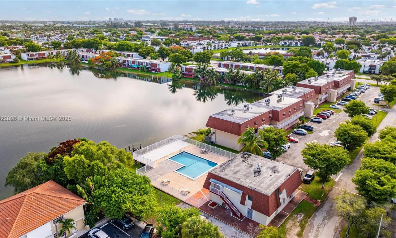 310 NW 107th Ave # 202, Miami FL 33172