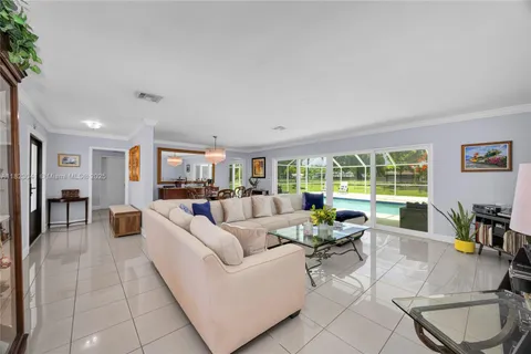 8861 SW 85th St, Miami FL 33173