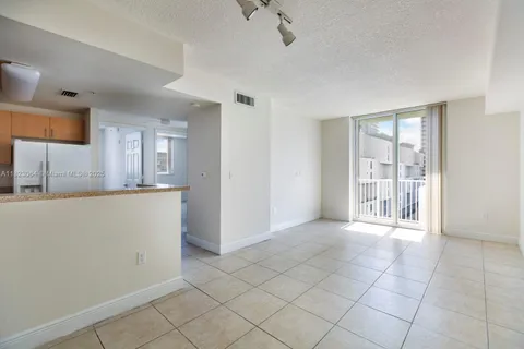 423 NE 23rd St # 609, Miami FL 33137