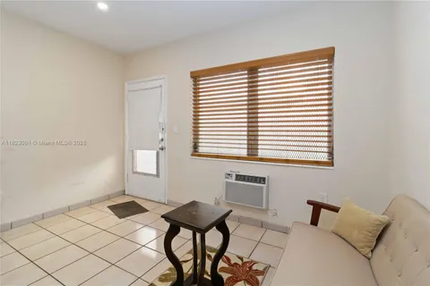 644 Meridian Ave # 2, Miami Beach FL 33139