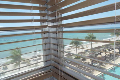 1890 S Ocean Dr # 504, Hallandale Beach FL 33009