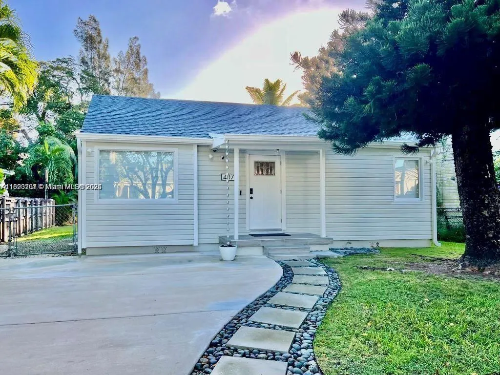 4117 SW 62nd Ave, South Miami FL 33155