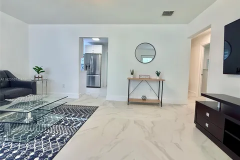 4117 SW 62nd Ave, South Miami FL 33155