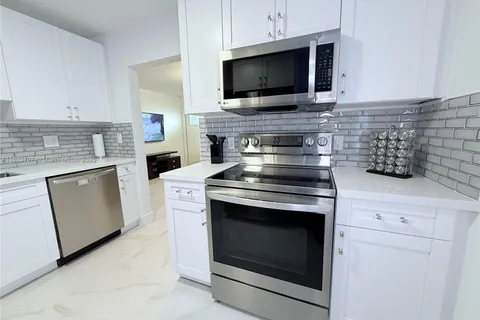 4117 SW 62nd Ave, South Miami FL 33155