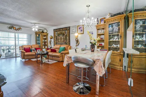 215 SE 3rd Ave # 405C, Hallandale Beach FL 33009