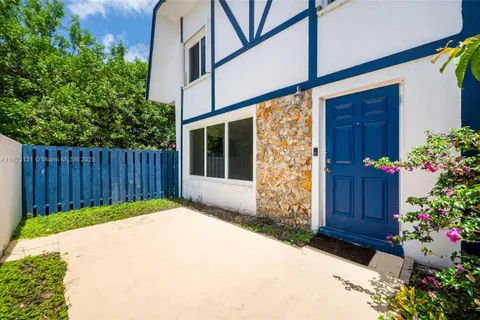 6797 SW 40th St # 71, Davie FL 33314
