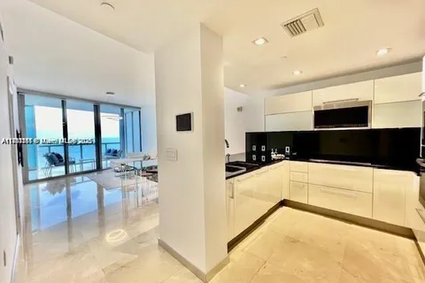 17121 Collins Ave # 1003, Sunny Isles Beach FL 33160