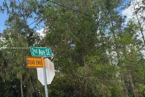 2nd Ave SE, Naples FL 34117
