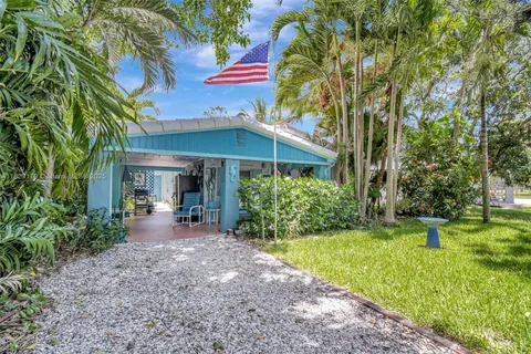 1991 NE 178th St, North Miami Beach FL 33162