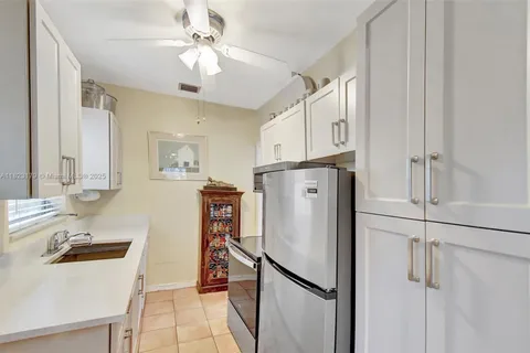 1991 NE 178th St, North Miami Beach FL 33162