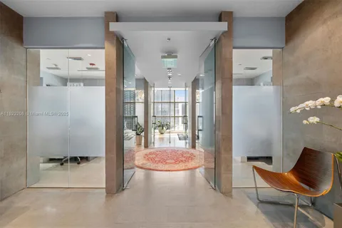 175 SW 7th St # 2309, Miami FL 33130