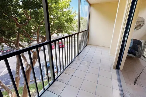 8700 SW 133rd Ave # 312, Miami FL 33183