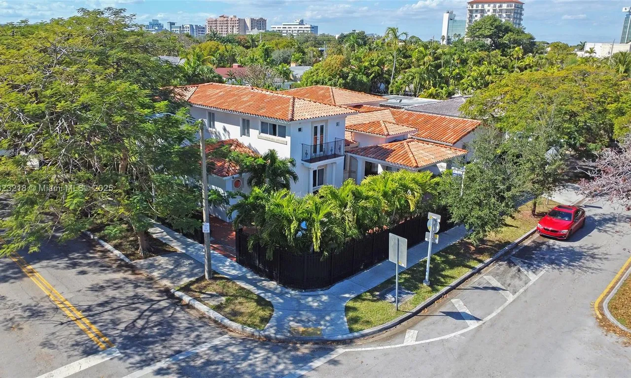 100 SW 26th Rd # 100, Miami FL 33129