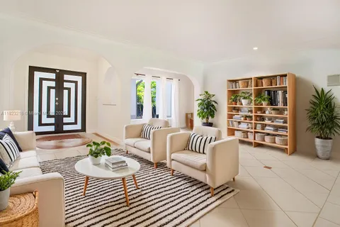 100 SW 26th Rd # 100, Miami FL 33129
