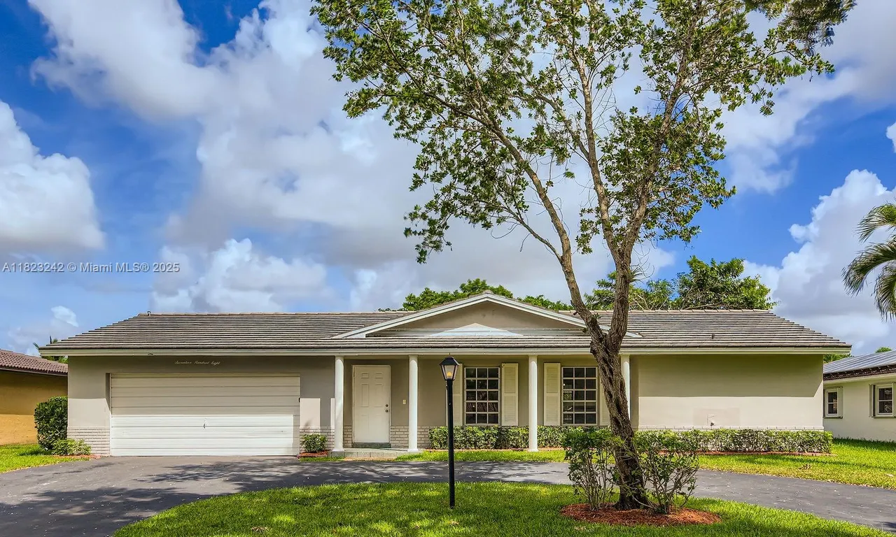 1708 NW 84th Dr, Coral Springs FL 33071